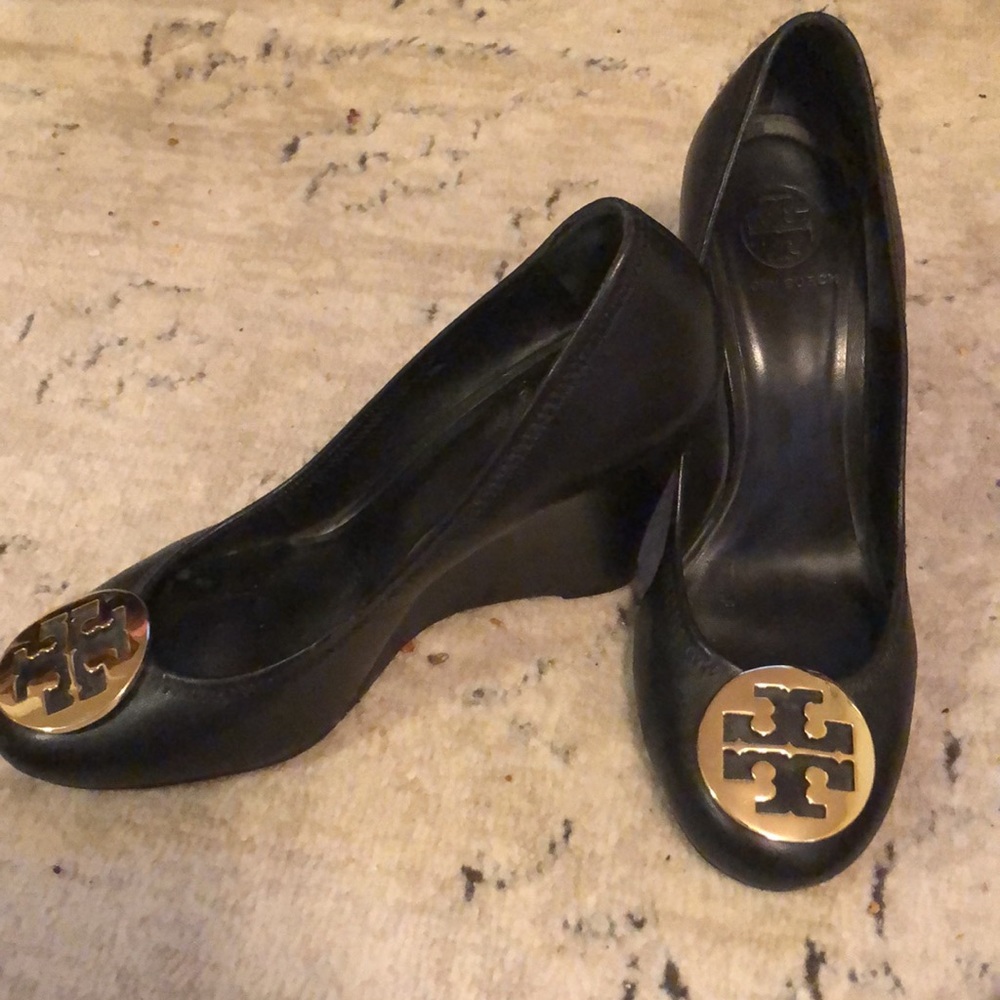 💕💕💕 Love these TORY BURCH